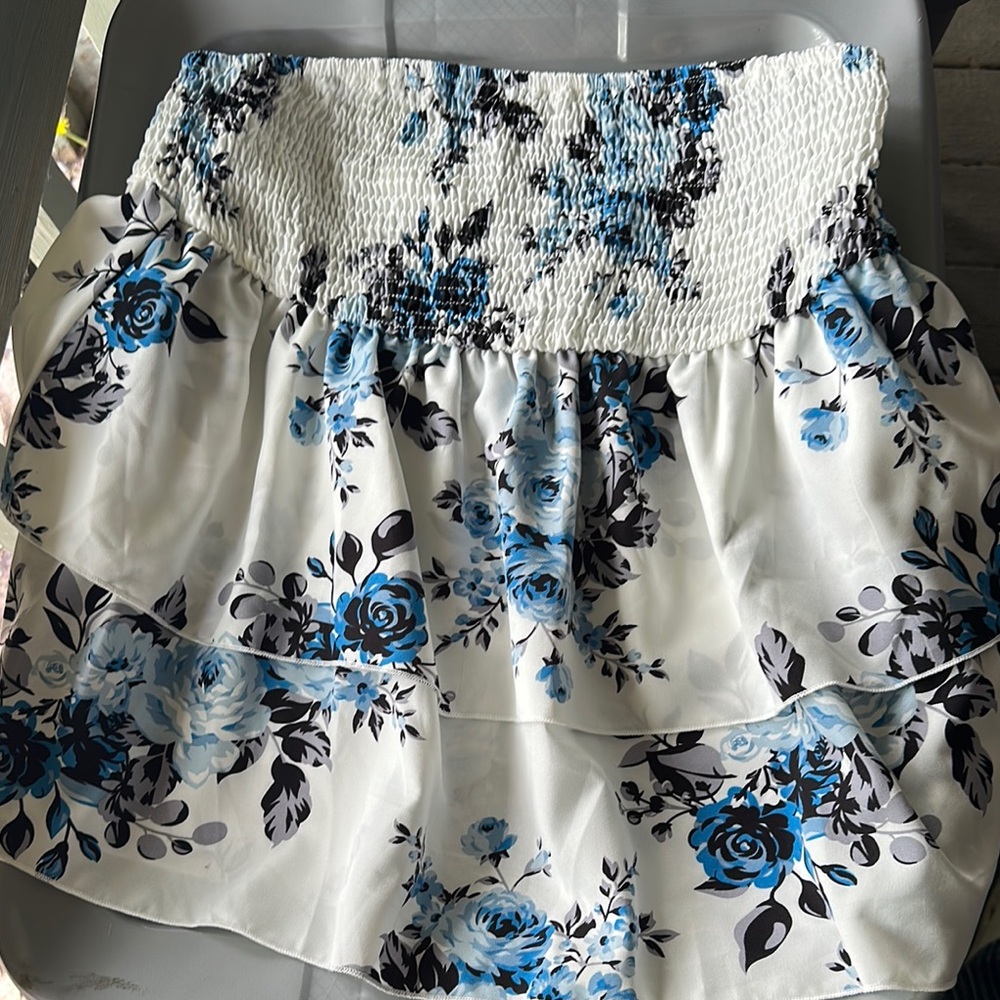Floral Blue and Black Women's strapless top